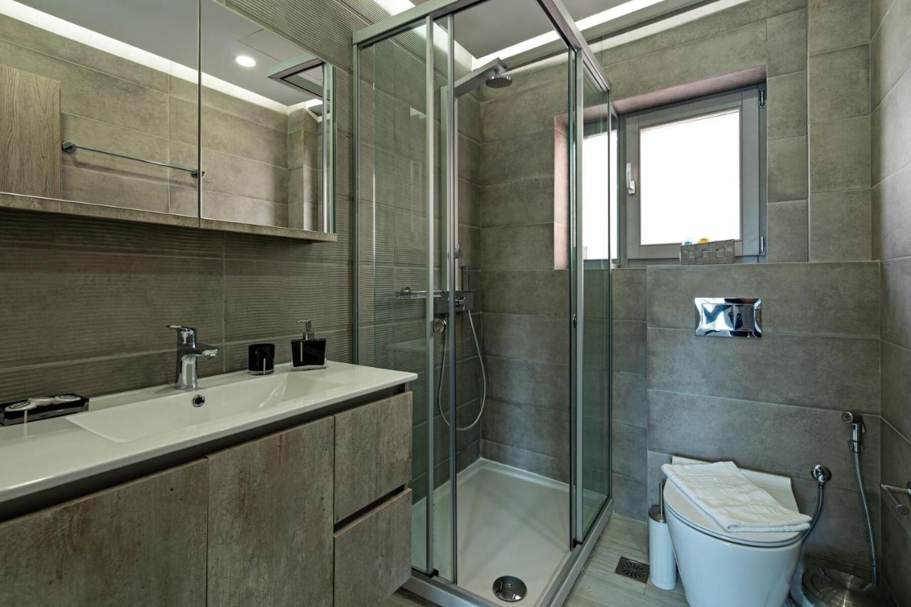 White & Gray Apartment Rethymno  Exterior photo